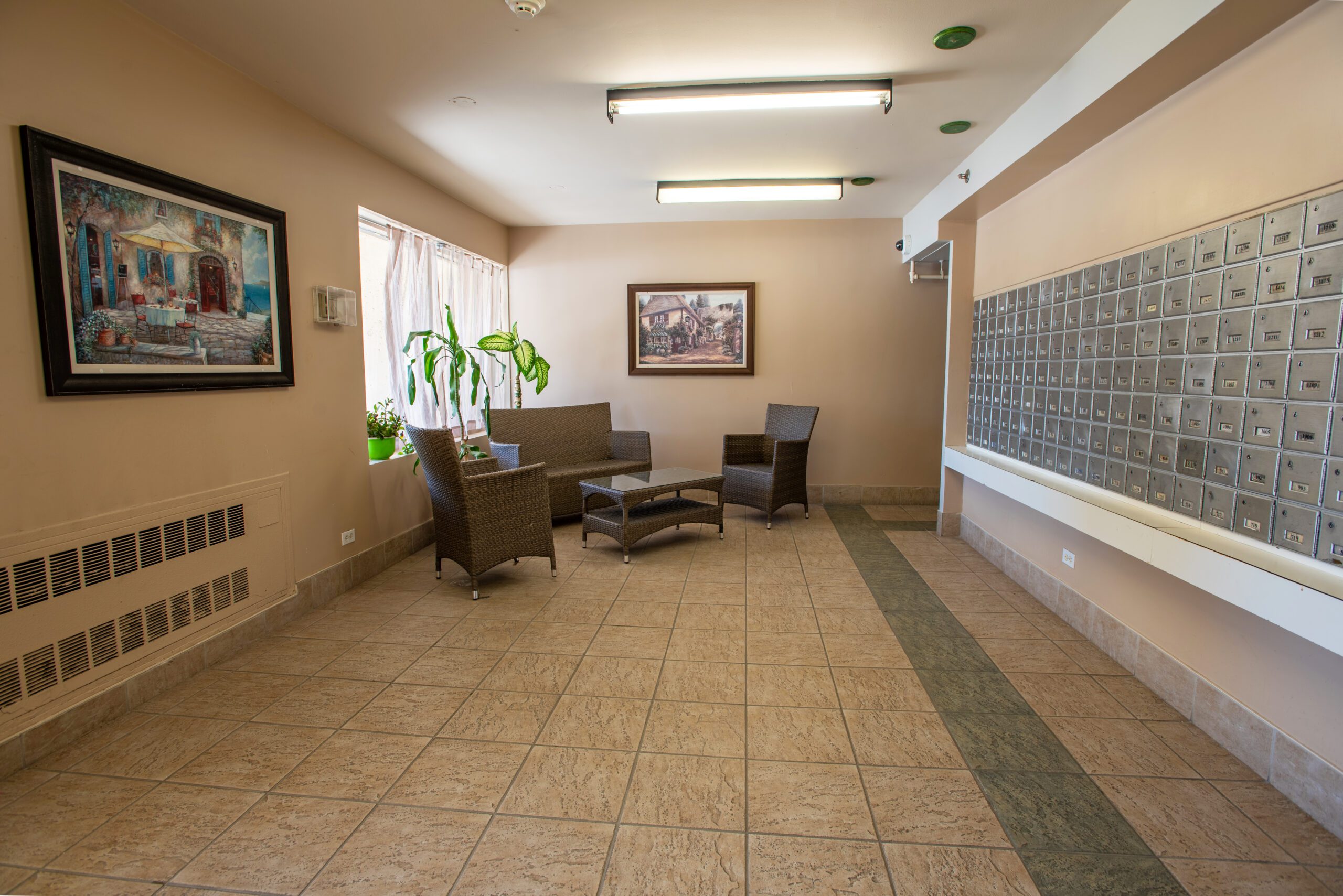 Coin postal au rez-de-chaussée