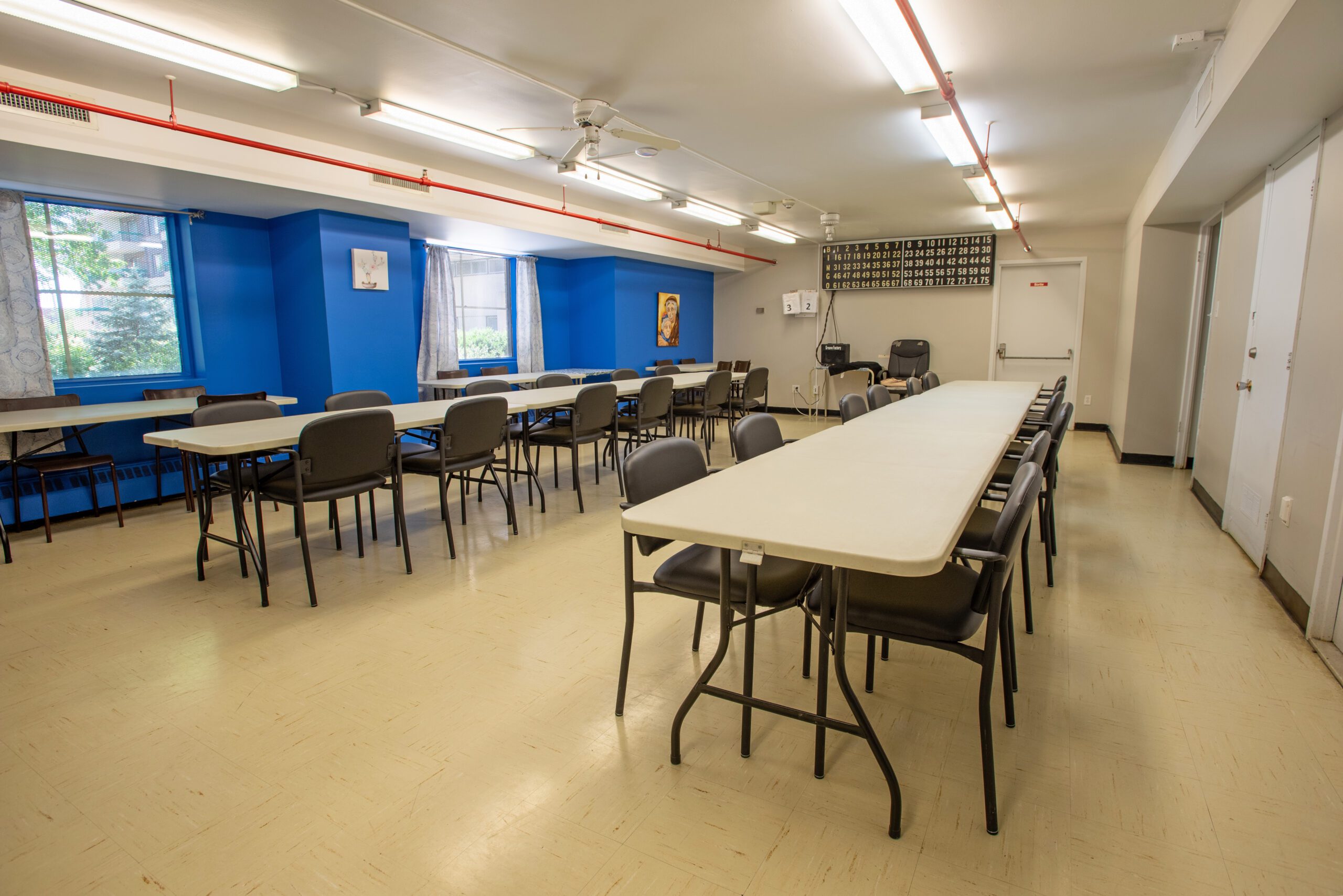 Salon bleu, disponible pour location